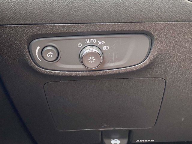 Used 2026 Buick Encore GX Sport Touring w/ Comfort Package FWD image 19