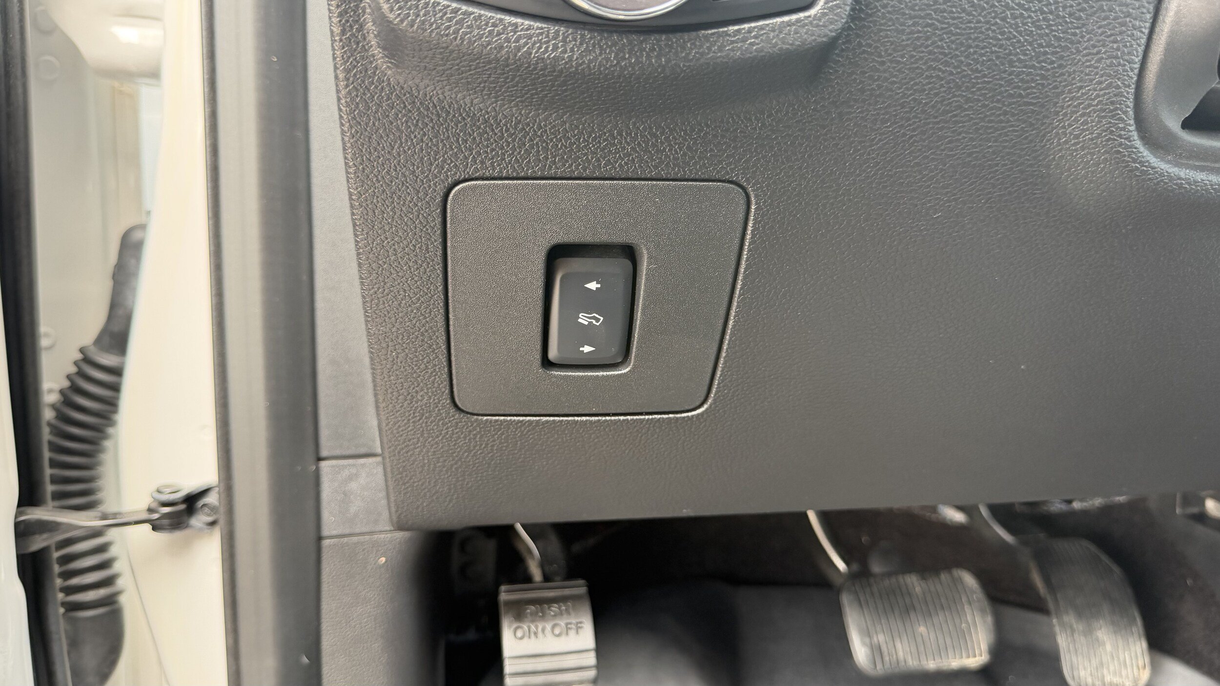 Certified 2017 Ford F150 Lariat AWD/4WD image 28