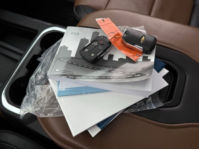 Used 2019 Chevrolet Silverado 1500 High Country w/ Technology Package image 21