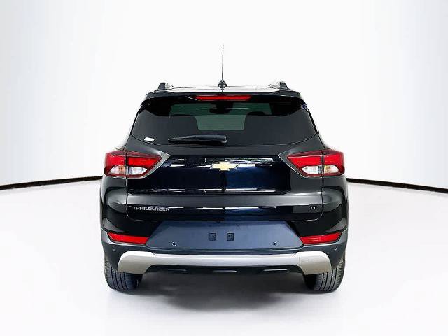 Used 2023 Chevrolet TrailBlazer LT w/ Convenience Package FWD image 5