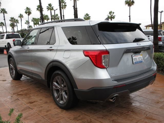 Certified 2022 Ford Explorer XLT w/ Equipment Group 202A image 5