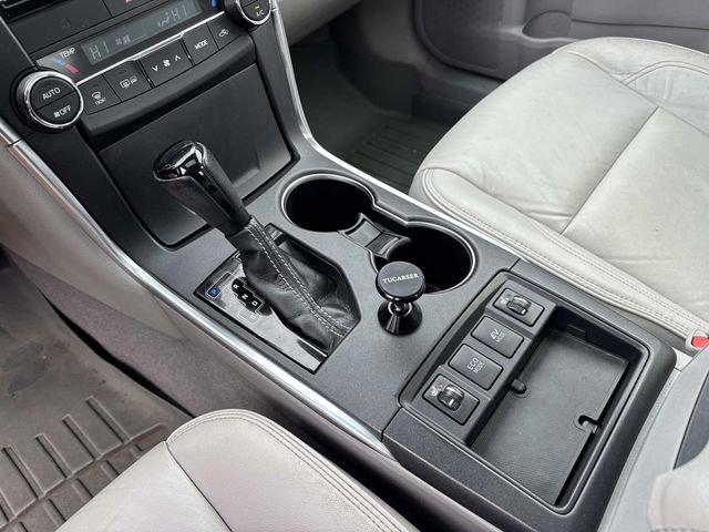 Used 2017 Toyota Camry Hybrid image 26