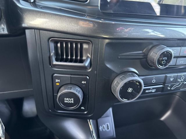 Certified 2025 Ford F150 STX w/ Equipment Group 200A image 31