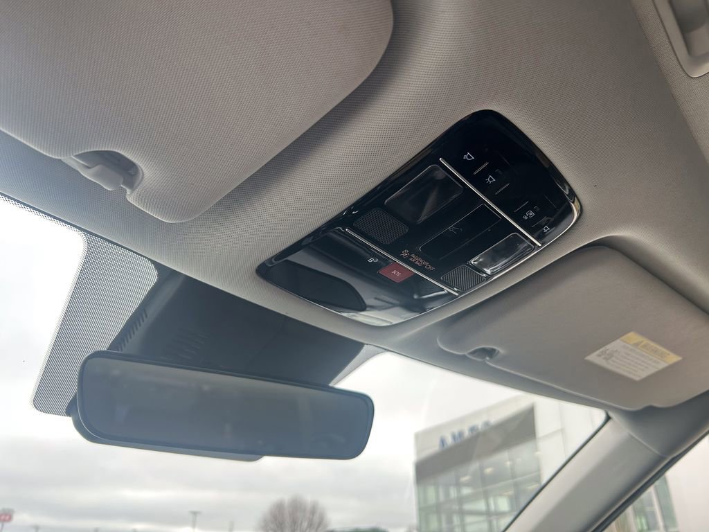 Used 2025 Hyundai Santa Fe XRT image 25