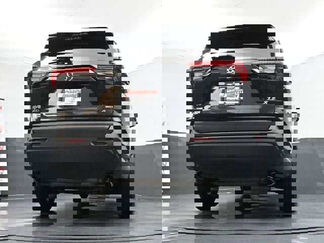 Used 2023 Toyota RAV4 XLE AWD/4WD image 41
