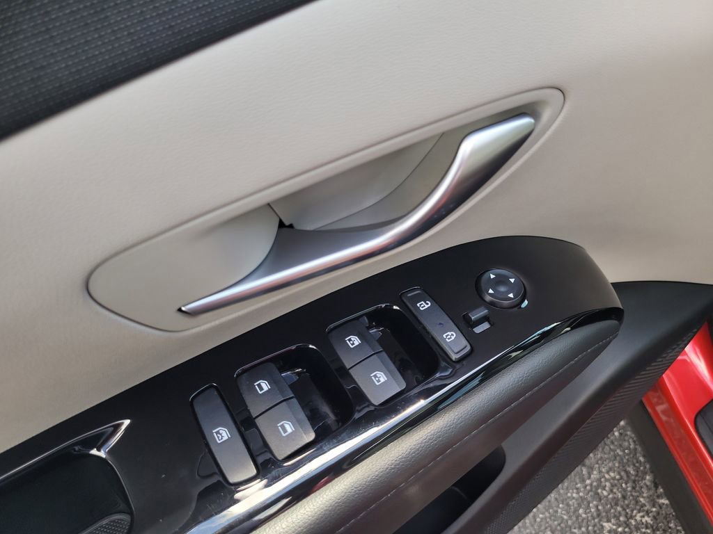 Used 2023 Hyundai Tucson Limited AWD/4WD image 15