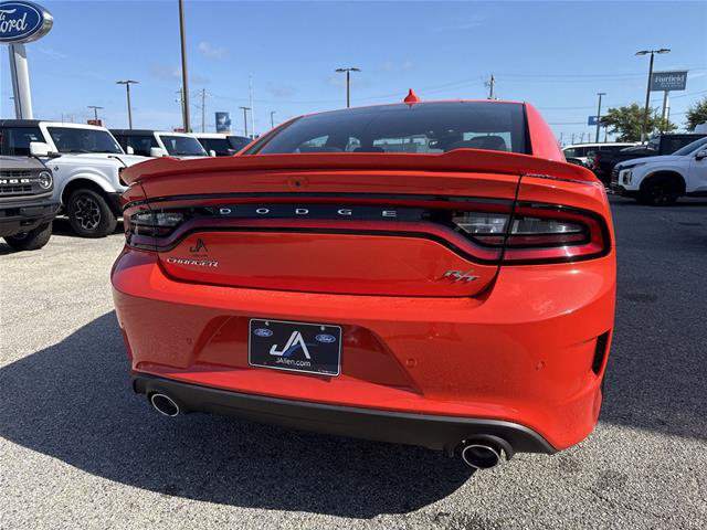 Used 2023 Dodge Charger R/T w/ Technology Group RWD image 12