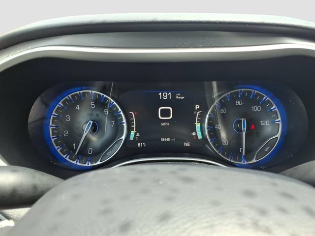 Used 2024 Chrysler Pacifica Touring-L FWD image 26