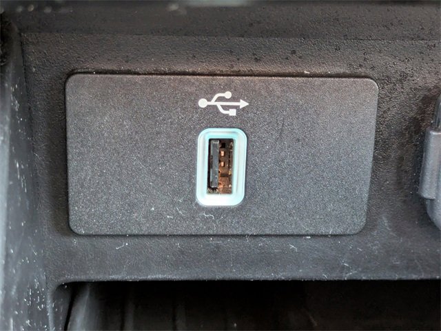 Certified 2019 Ford Explorer XLT w/ Equipment Group 202A image 22