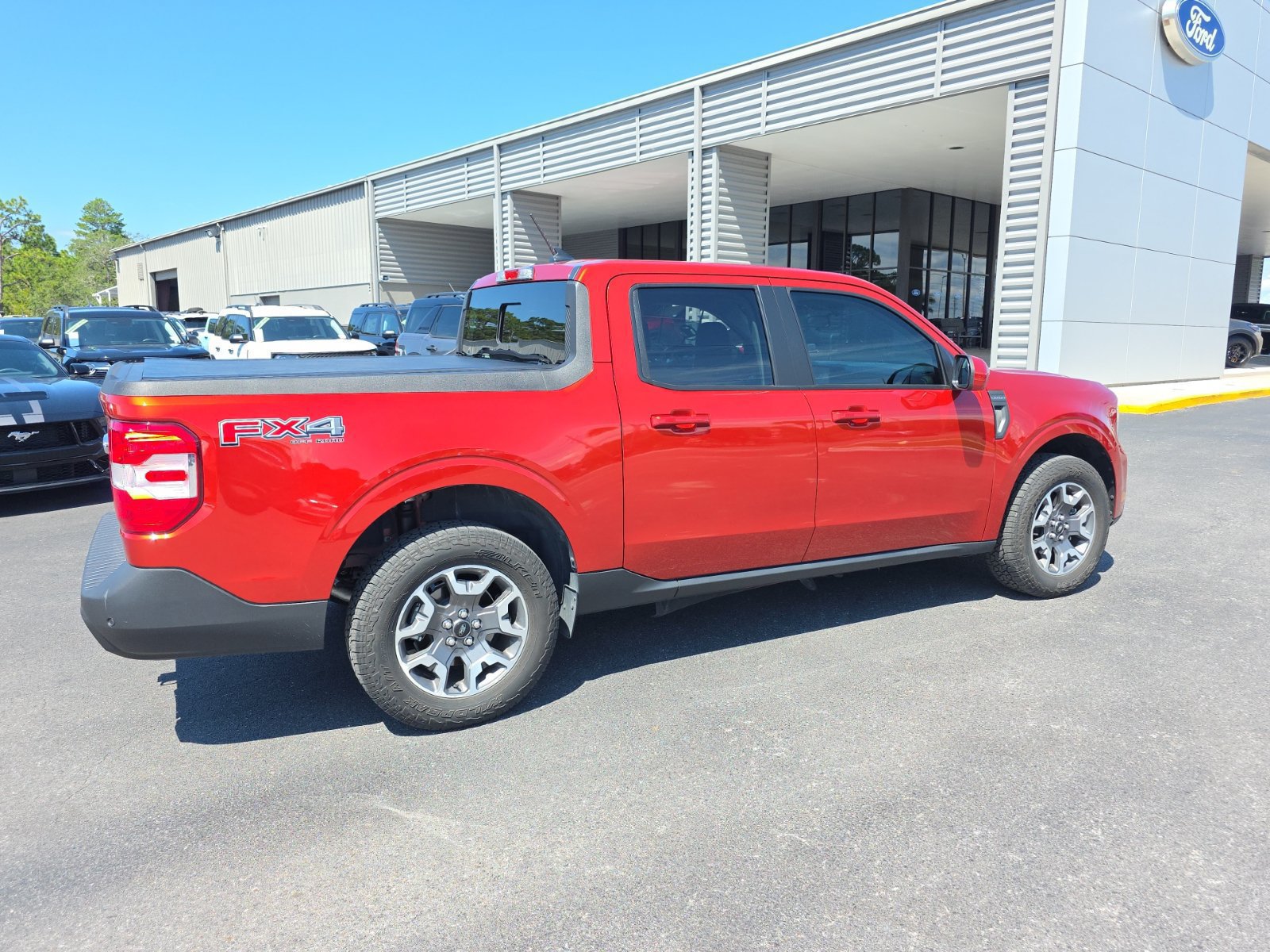 Certified 2023 Ford Maverick Lariat w/ Lariat Luxury Package AWD/4WD image 5