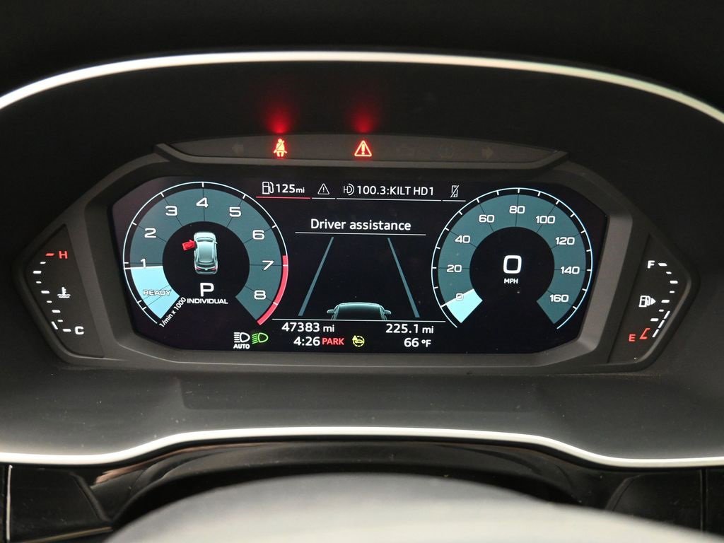 Used 2023 Audi Q3 2.0T Premium Plus w/ Premium Plus Package image 3