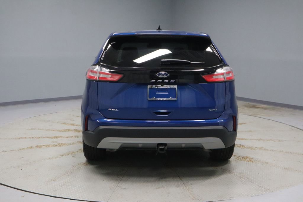 Certified 2024 Ford Edge SEL w/ Convenience Package AWD/4WD image 9