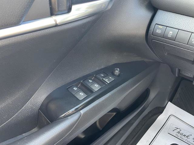 Used 2019 Toyota Camry LE image 29
