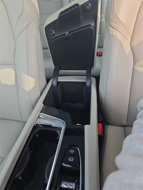 Used 2019 Volvo S60 T5 Momentum w/ Premium Package image 24