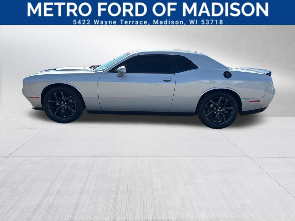 Used 2022 Dodge Challenger SXT w/ Blacktop Package image 7