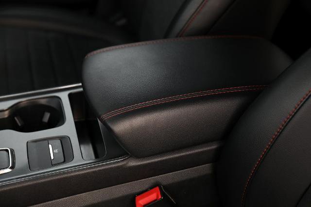 Certified 2022 Ford Edge ST-Line w/ Class II Trailer Tow Package image 22