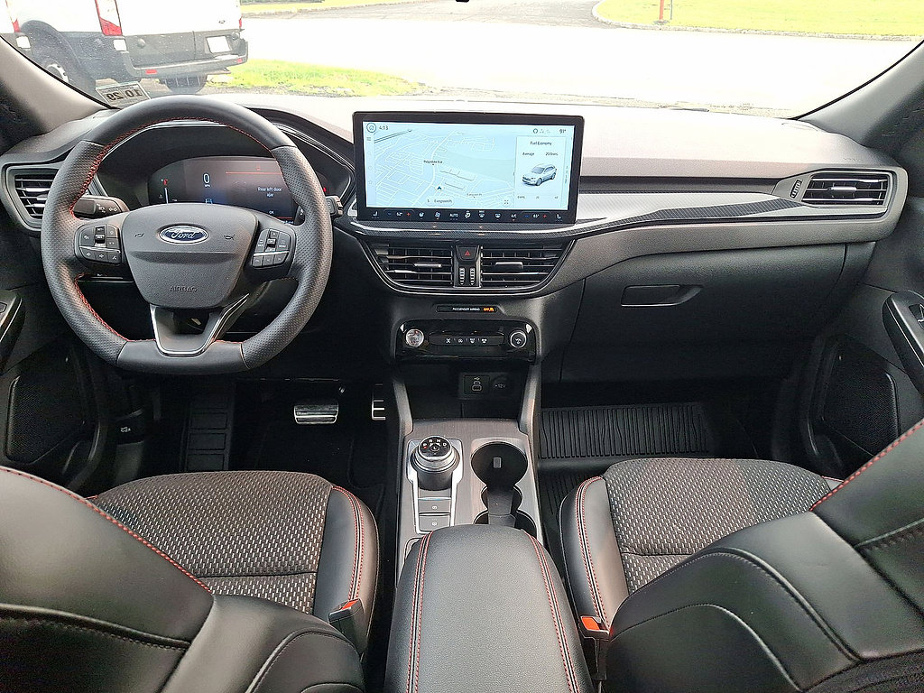 Certified 2024 Ford Escape ST-Line w/ Tech Pack #1 AWD/4WD image 10