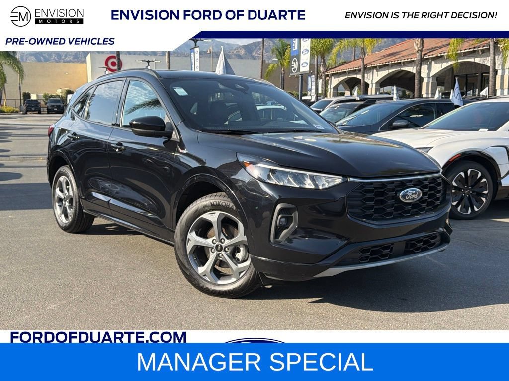 Certified 2024 Ford Escape ST-Line Select w/ Tech Pack #1 AWD/4WD image 1
