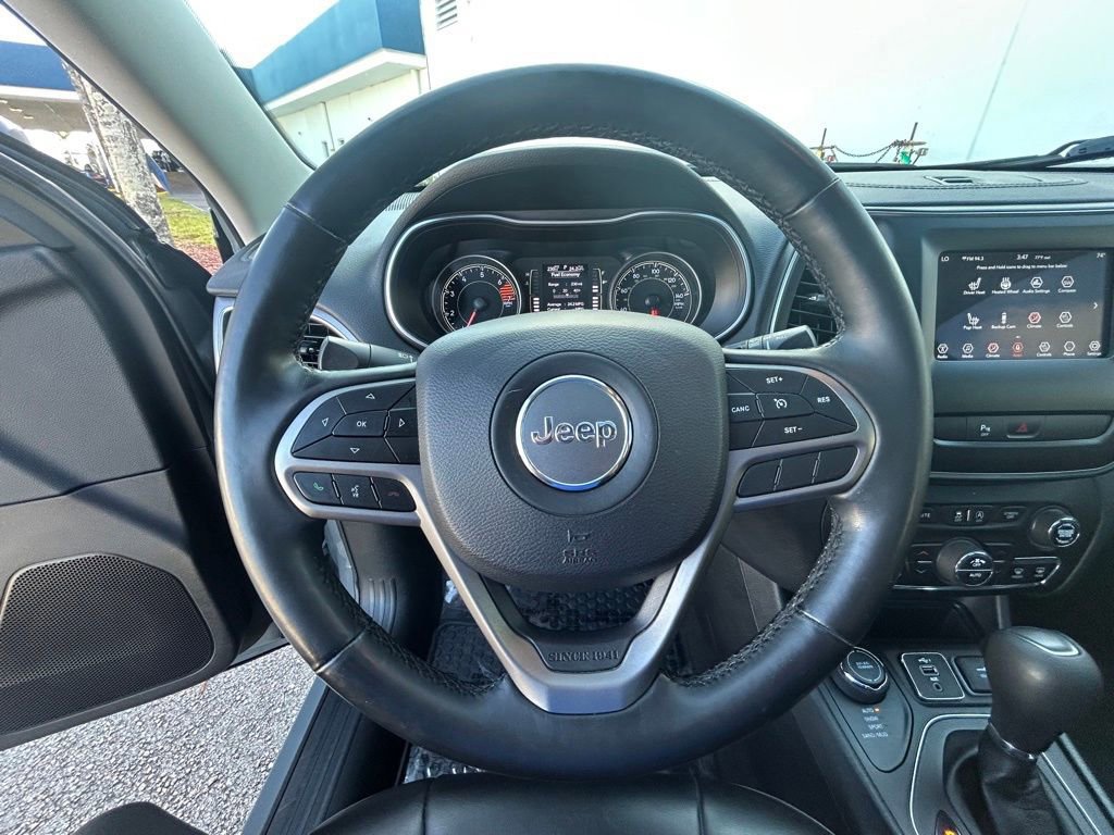 Used 2020 Jeep Cherokee Latitude Plus w/ Comfort/Convenience Group image 15