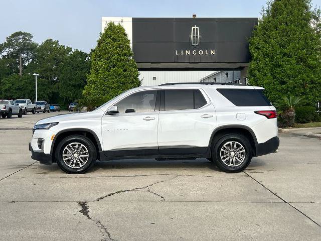 Used 2023 Chevrolet Traverse LT FWD image 2
