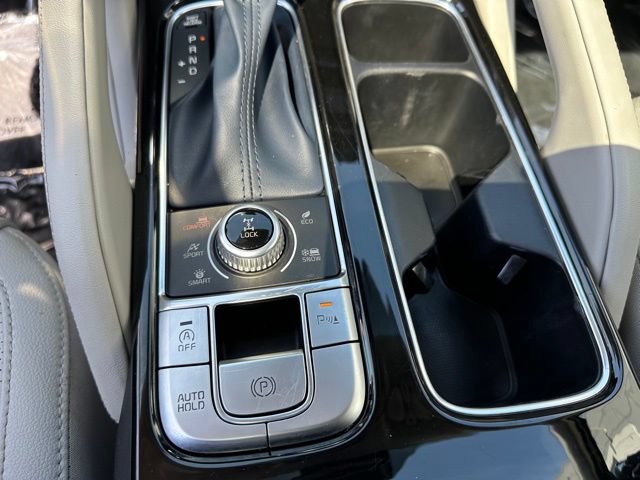 Used 2024 Kia Telluride EX w/ EX Captain's Chair Package AWD/4WD image 25