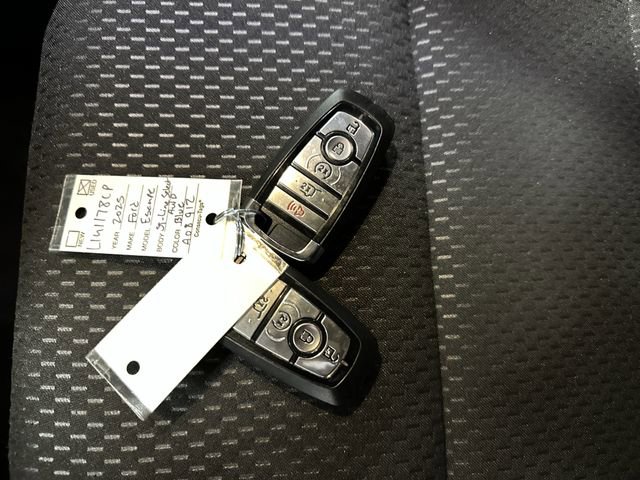 Certified 2025 Ford Escape ST-Line Elite w/ Tech Pack #2 image 26