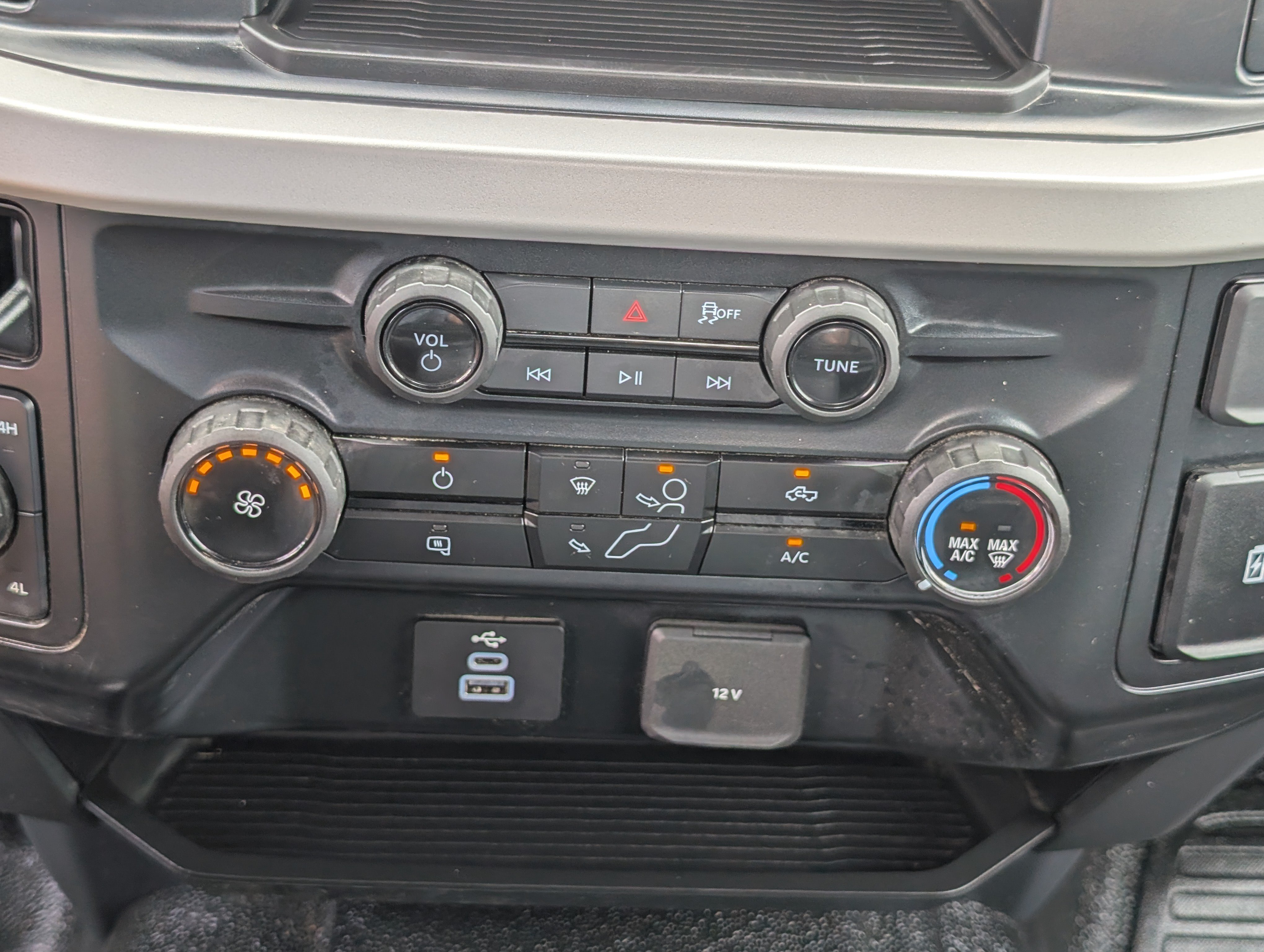 Certified 2025 Ford F350 XL w/ FX4 Off-Road Package AWD/4WD image 23