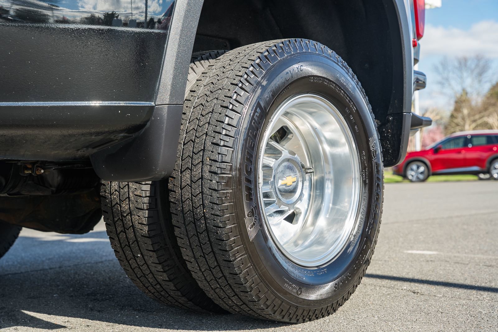 Used 2024 Chevrolet Silverado 3500 High Country w/ High Country Premium Package image 30