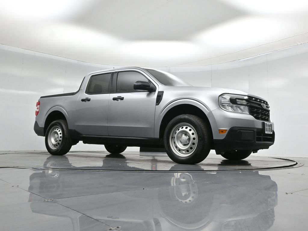 Certified 2023 Ford Maverick XL image 2