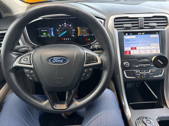 Certified 2019 Ford Fusion SE FWD image 10