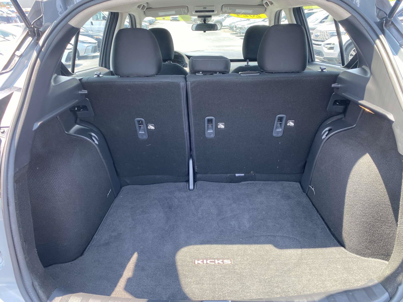 Used 2024 Nissan Kicks SV FWD image 10