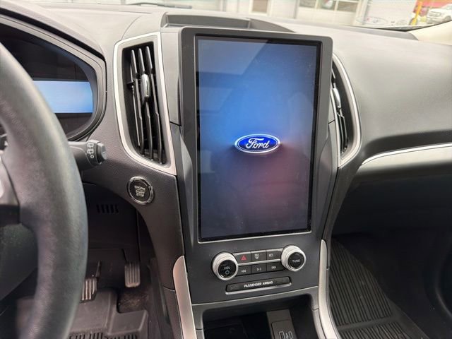 Certified 2022 Ford Edge SEL w/ Convenience Package AWD/4WD image 6