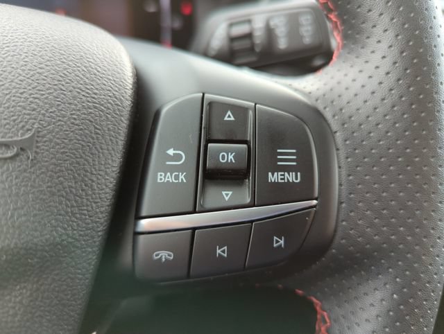 Certified 2025 Ford Escape ST-Line AWD/4WD image 32