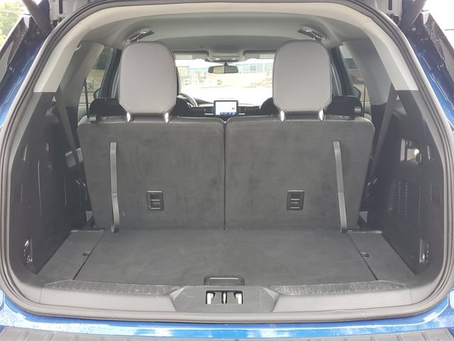 Certified 2023 Ford Explorer XLT w/ Equipment Group 202A AWD/4WD image 8