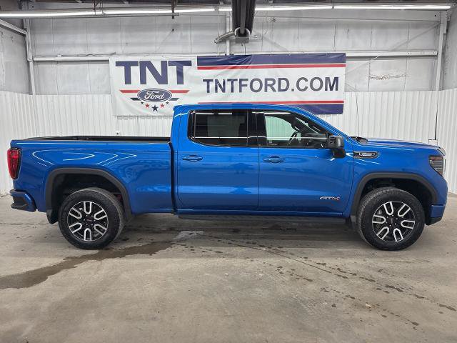 Used 2022 GMC Sierra 1500 AT4 w/ AT4 Premium Package AWD/4WD image 1