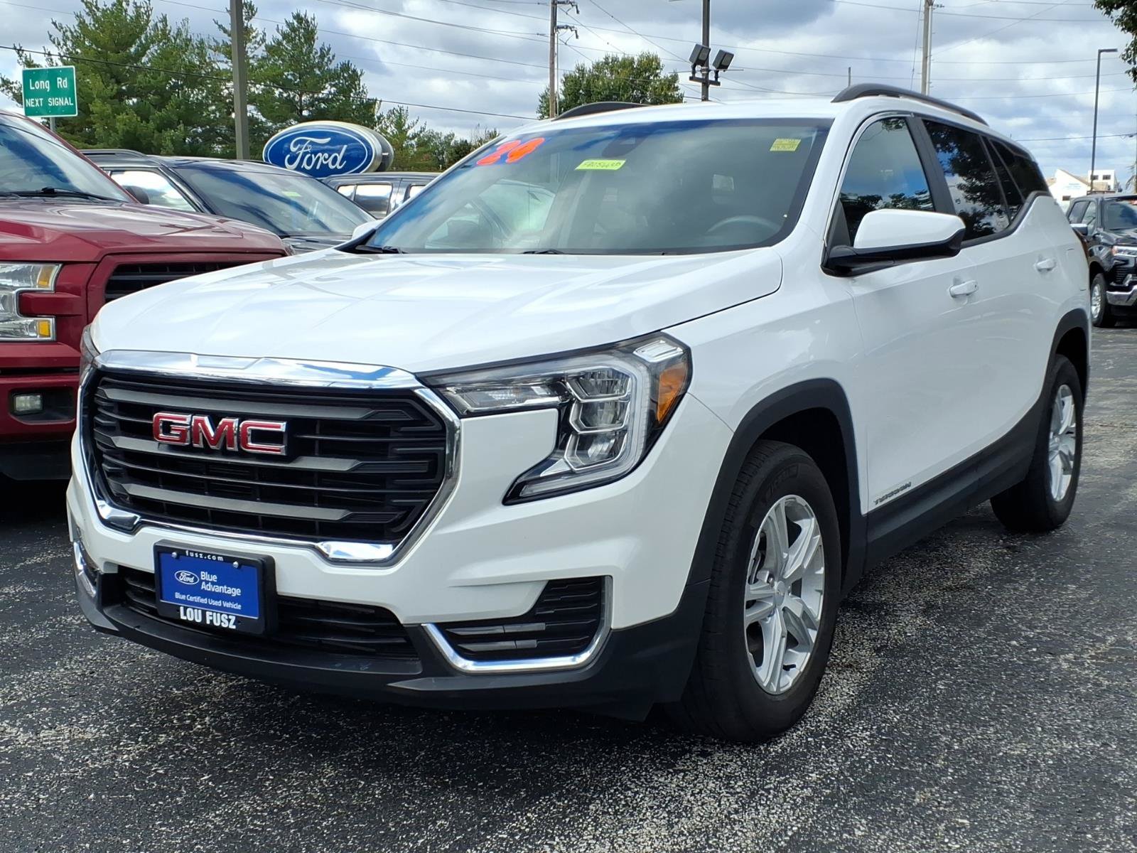 Used 2024 GMC Terrain SLE w/ Driver Convenience Package FWD image 27