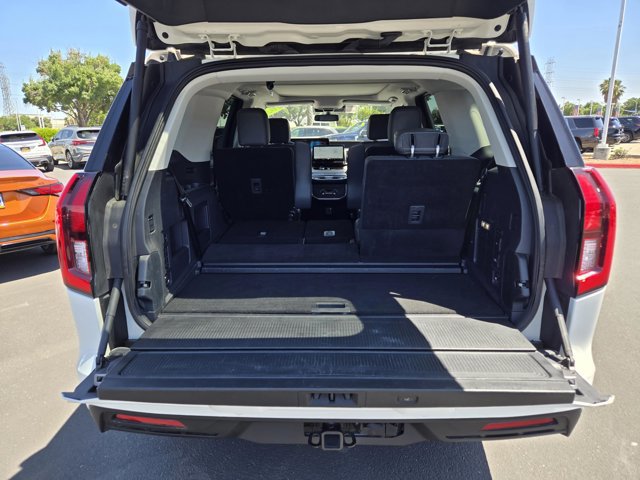 Certified 2025 Ford Expedition Active AWD/4WD image 26