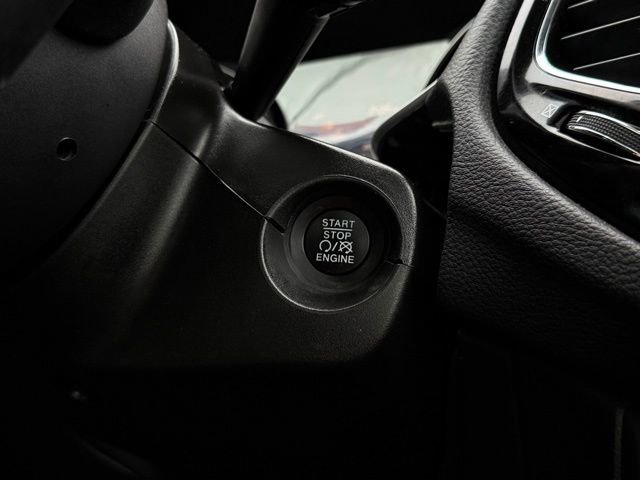 Used 2019 Jeep Compass Limited w/ Safety & Security Group image 16