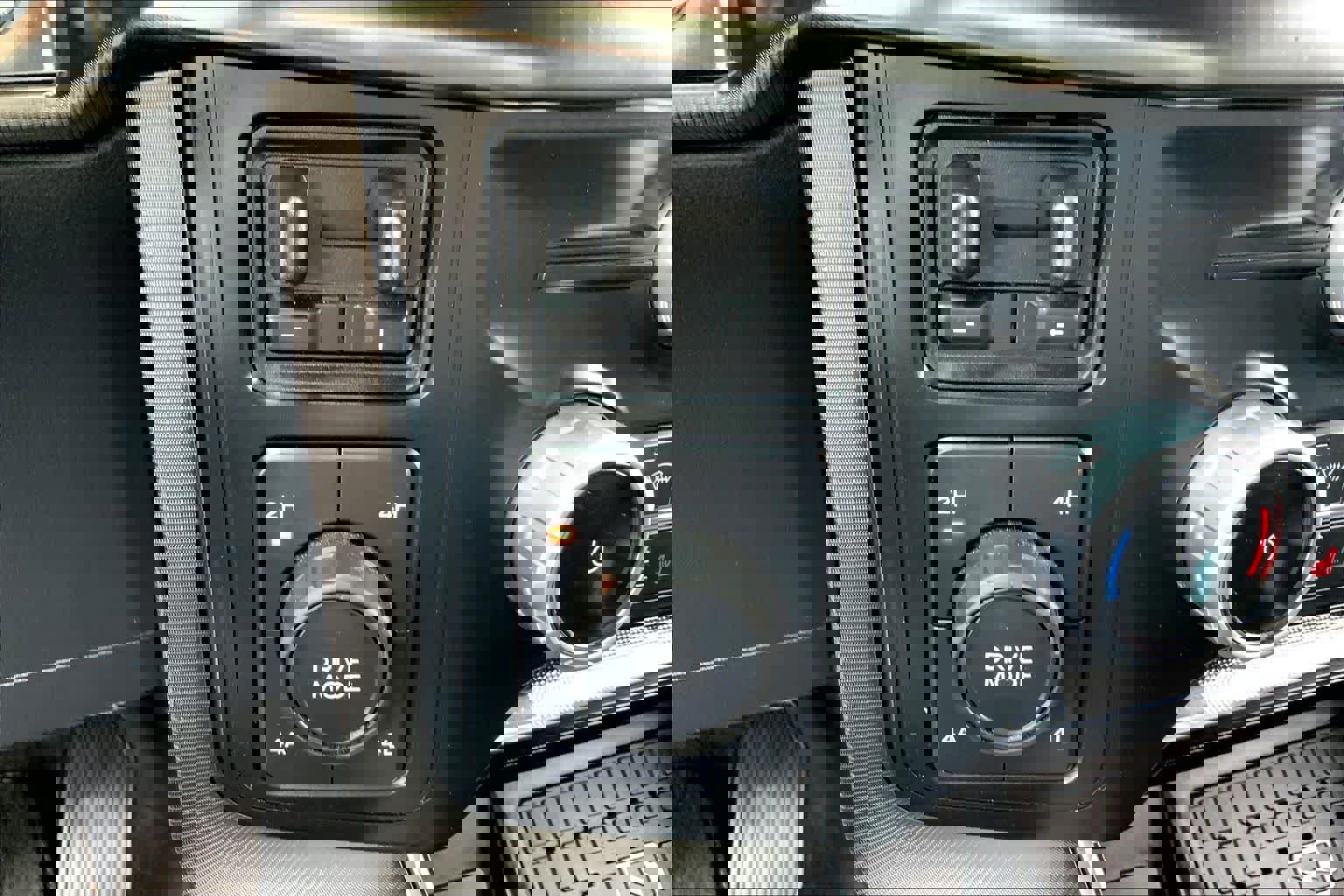 Certified 2023 Ford F150 Platinum image 31