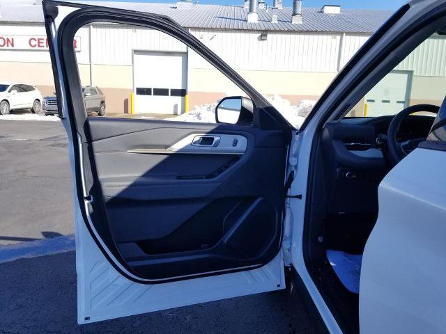 Certified 2025 Ford Explorer Active image 10