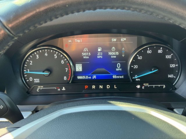 Certified 2022 Ford Explorer XLT w/ Equipment Group 202A AWD/4WD image 30