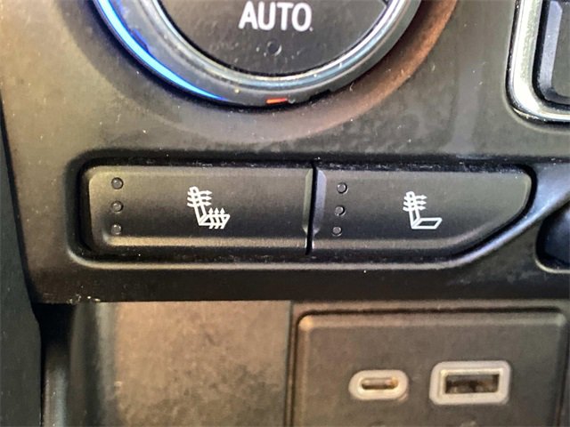 Used 2023 Chevrolet Suburban LT image 34