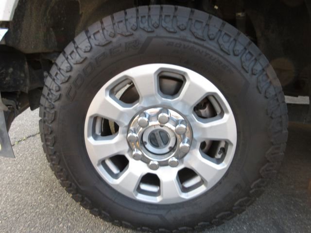 Certified 2024 Ford F250 XLT image 5