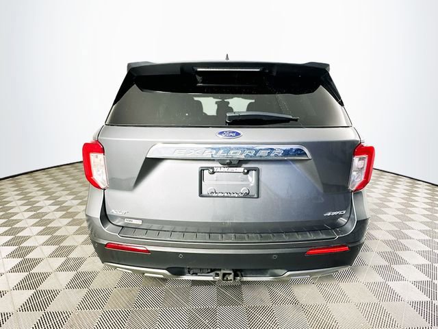 Certified 2022 Ford Explorer XLT w/ Equipment Group 202A image 10