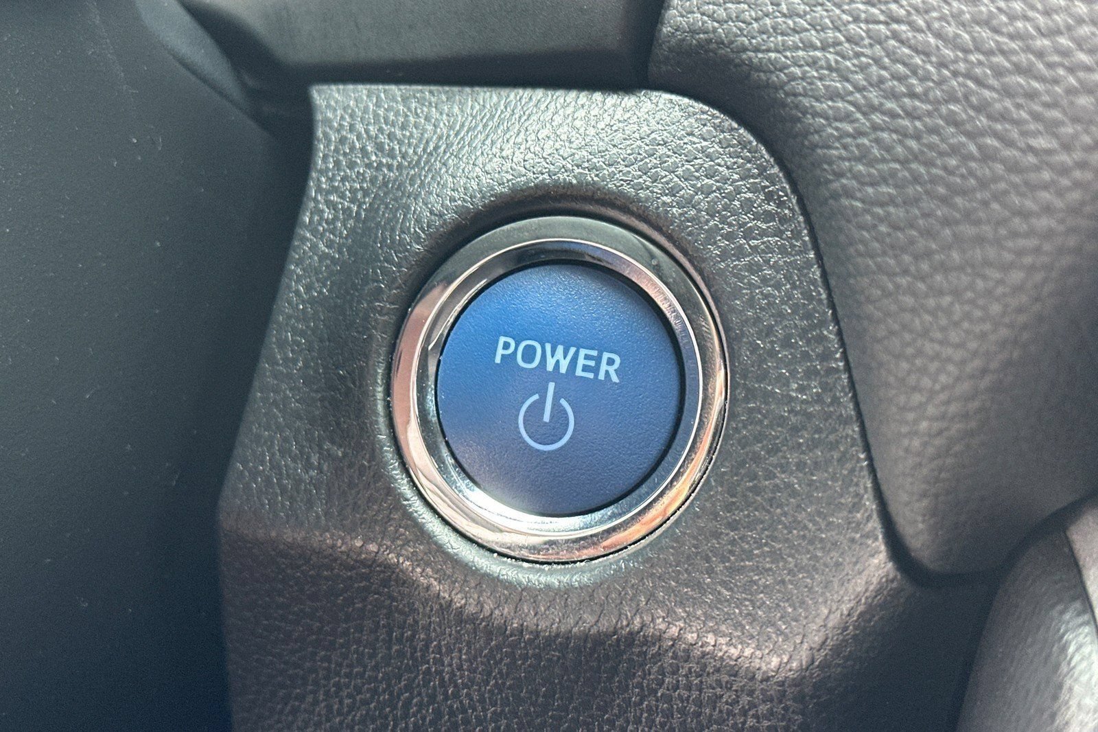 Used 2021 Toyota RAV4 XSE AWD/4WD image 25
