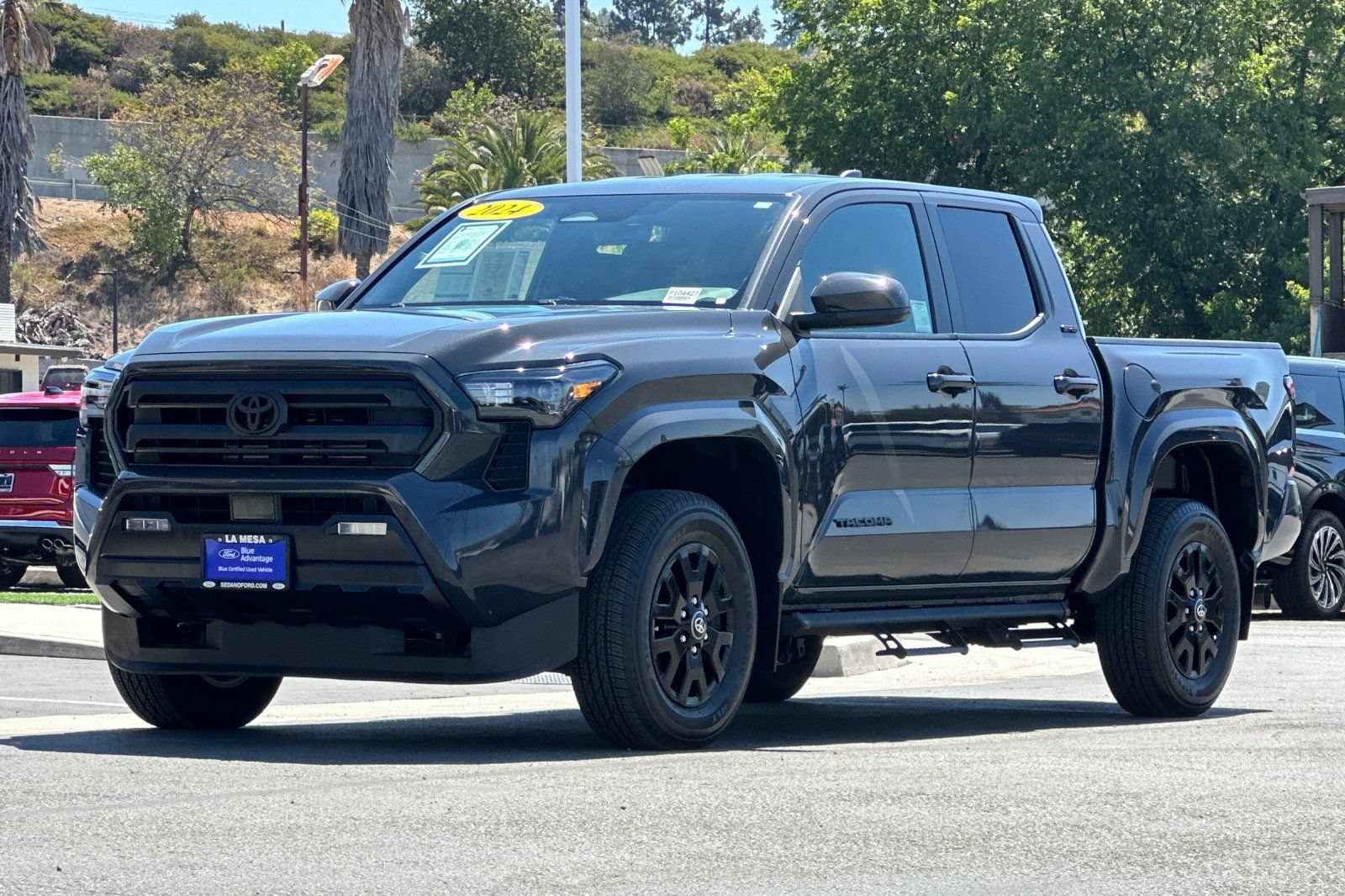 Used 2024 Toyota Tacoma SR5 AWD/4WD image 7