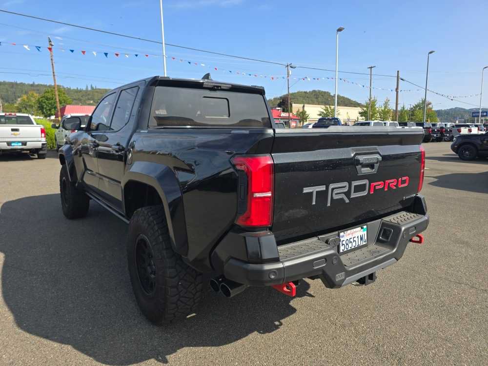 Used 2025 Toyota Tacoma TRD Pro AWD/4WD image 2