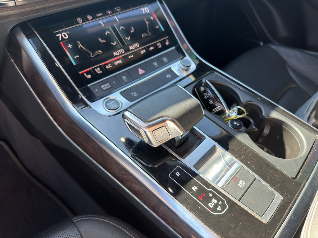 Used 2022 Audi Q8 Premium Plus AWD/4WD image 9