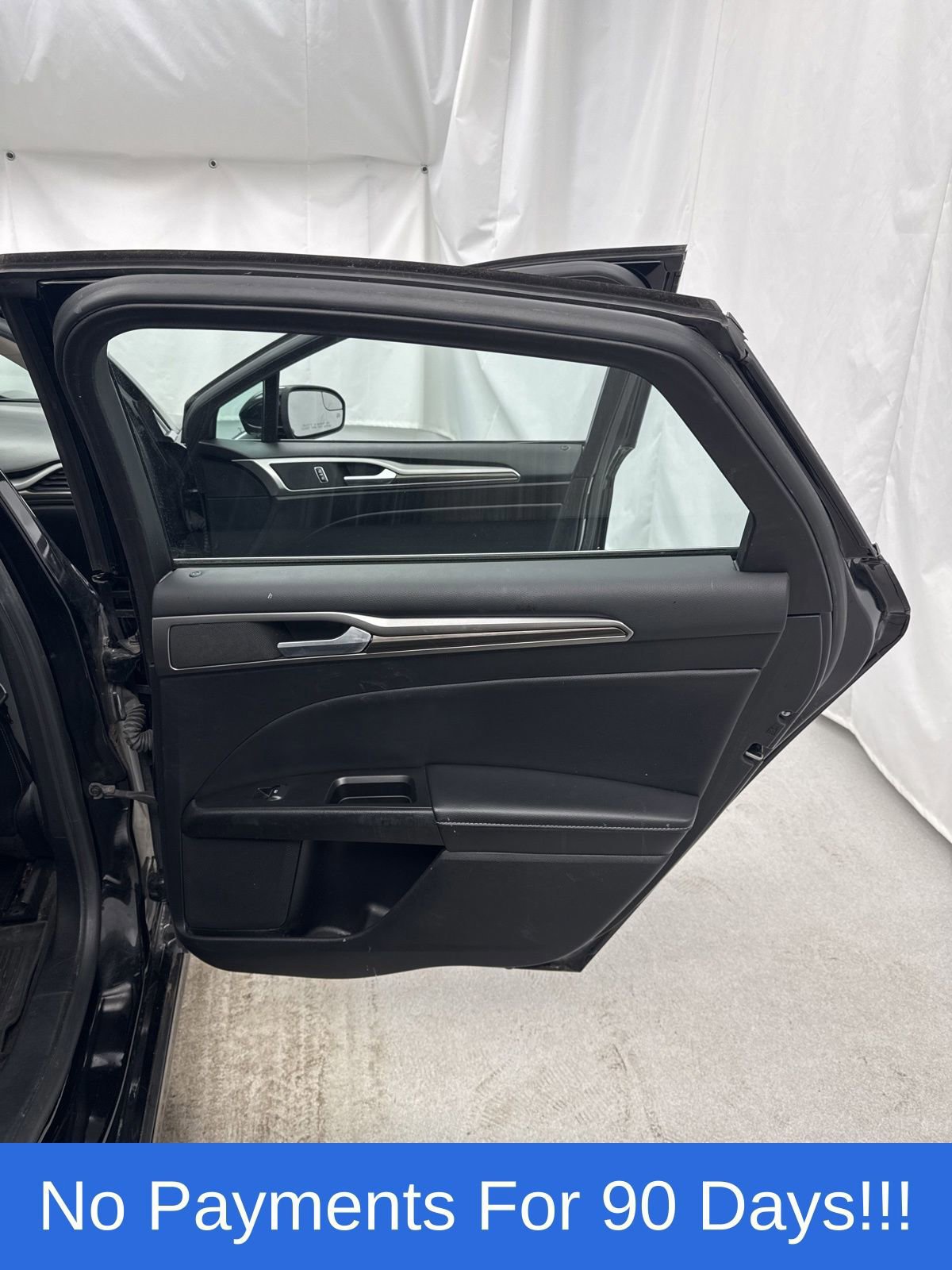 Certified 2018 Ford Fusion SE w/ Fusion SE Technology Package image 34