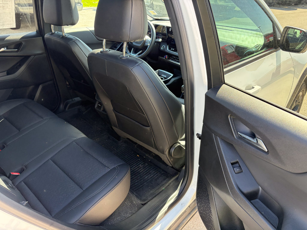 Used 2025 Chevrolet Equinox LT w/ Convenience Package II AWD/4WD image 17